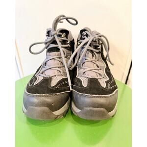 Land's End Ladies Snow Trekker Boots Water Resistant Gray & Black Suede Sz. 7.5B